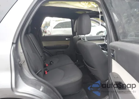 2010 Mercury Mariner z USA, uszkodzony, nr VIN 4M2CN9B72AKJ10920